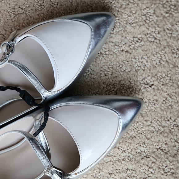 Zara silver leather pointed toe ballerina flats in 37 - Picture 2 of 7